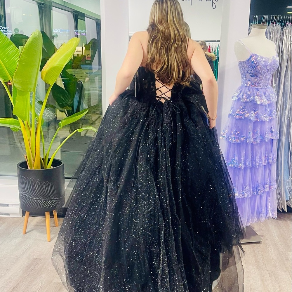 Elegant Black Prom/Formal  Gown